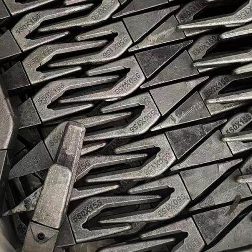 Excavator Bucket Teeth and Tooth Adapters for Harsh and Extreme Cold Working Conditions