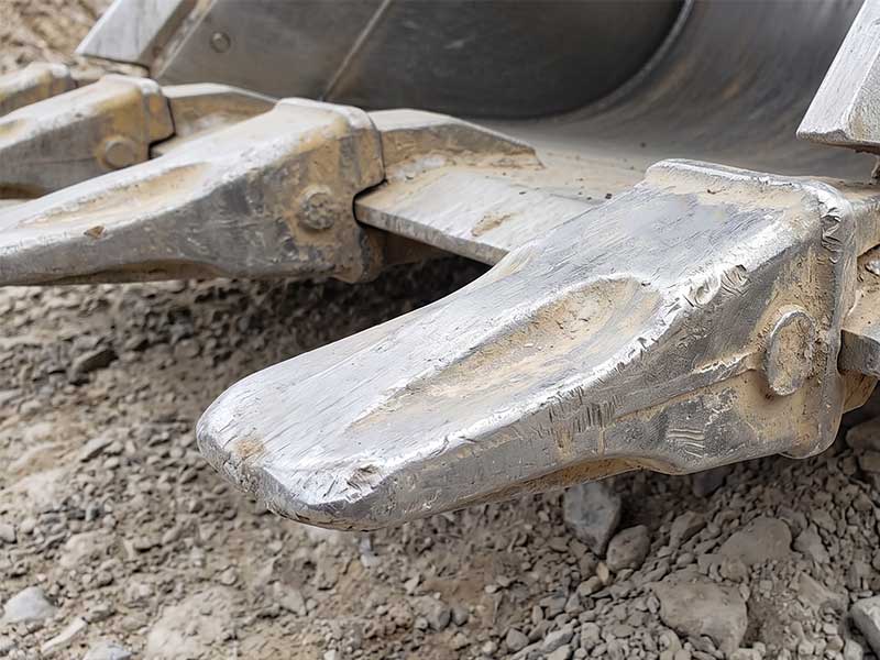 most common failures and wear patterns for excavator bucket tooth.jpg